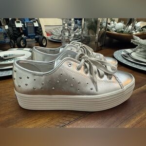 Women’s Keds Silver Triple Up Leather Platform Light Up Sneakers size 9